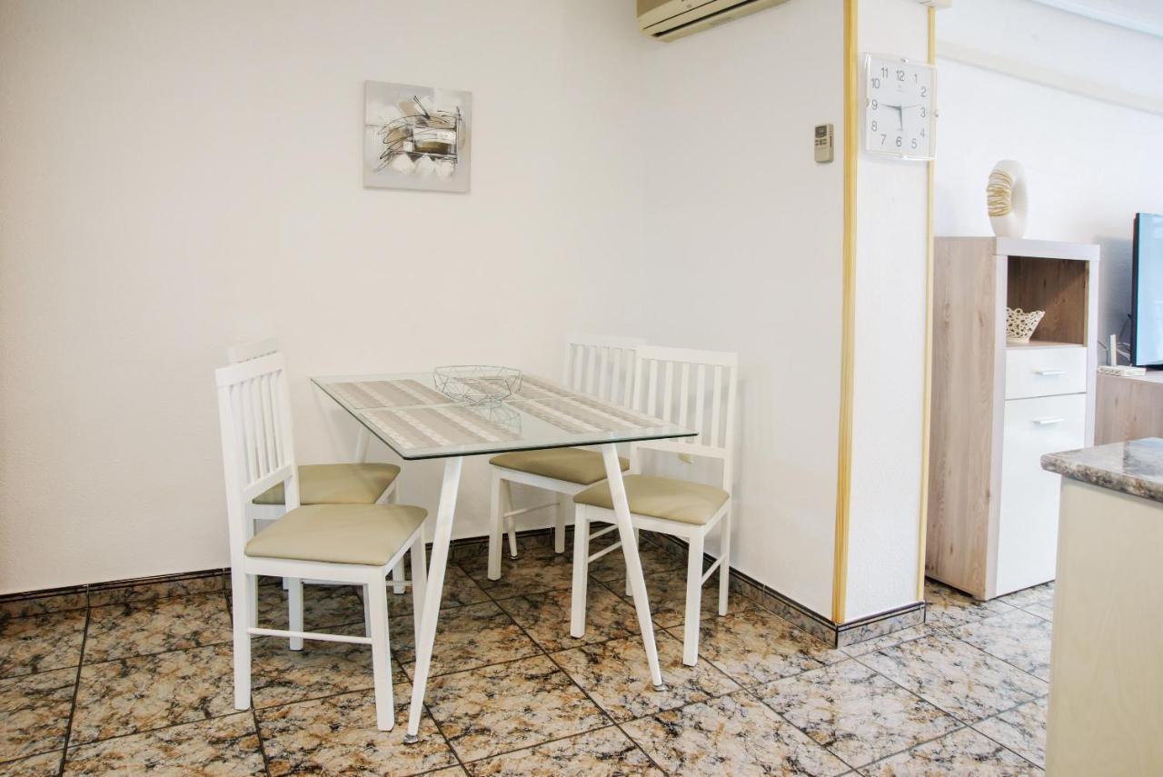 Holiday La Loma Apartment Torrevieja Ngoại thất bức ảnh