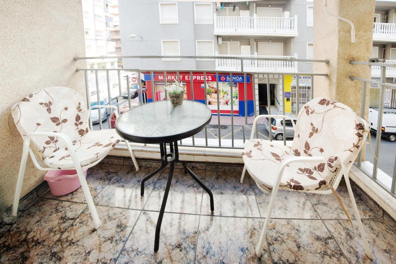Holiday La Loma Apartment Torrevieja Ngoại thất bức ảnh